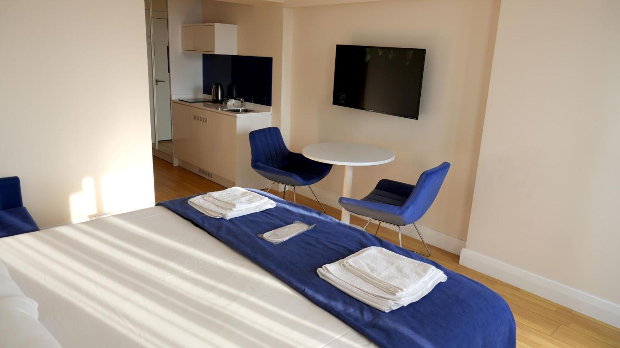 Lux Apart Hotel 555 Батумі Екстер'єр фото