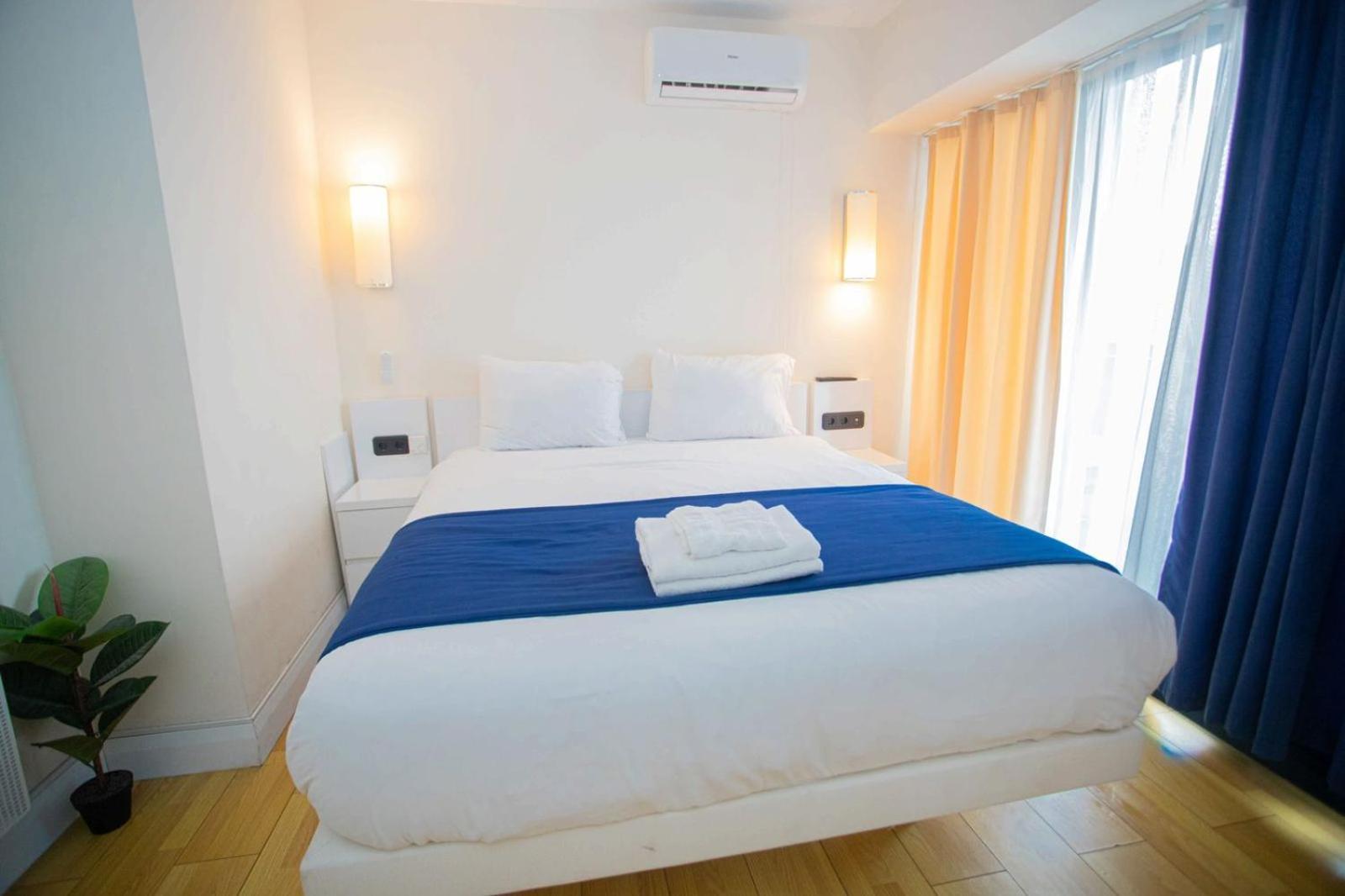 Lux Apart Hotel 555 Батумі Номер фото