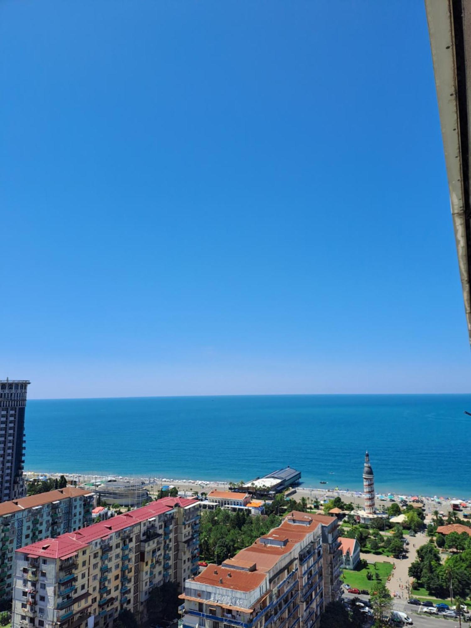 Lux Apart Hotel 555 Батумі Номер фото